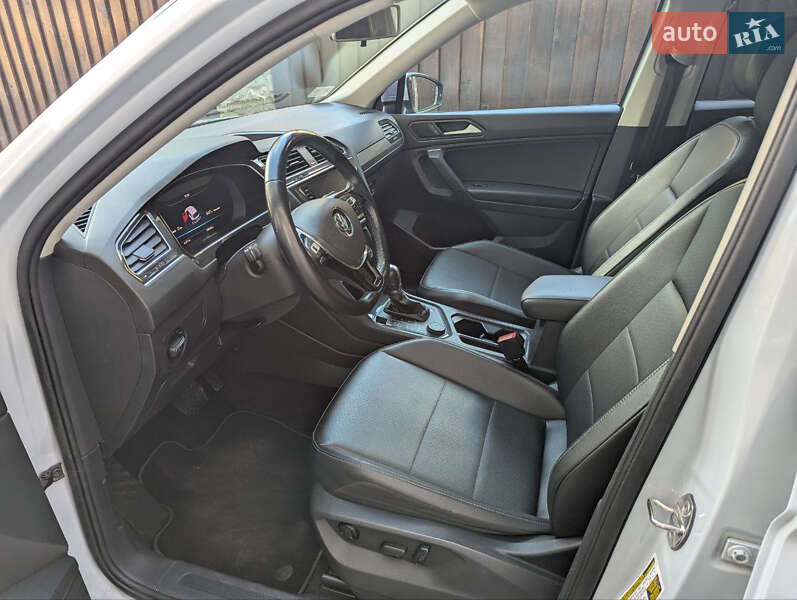 Внедорожник / Кроссовер Volkswagen Tiguan 2018 в Киеве фото 41 Внедорожник / Кроссовер Volkswagen Tiguan 2018 в Киеве