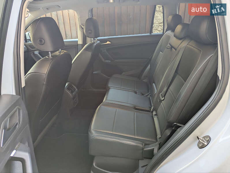 Внедорожник / Кроссовер Volkswagen Tiguan 2018 в Киеве фото 50 Внедорожник / Кроссовер Volkswagen Tiguan 2018 в Киеве