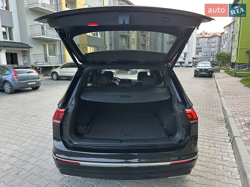 Внедорожник / Кроссовер Volkswagen Tiguan 2018 в Тернополе