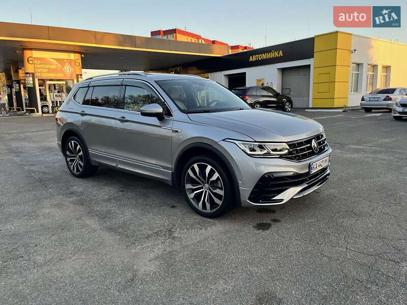 Позашляховик / Кросовер Volkswagen Tiguan 2020 в Києві