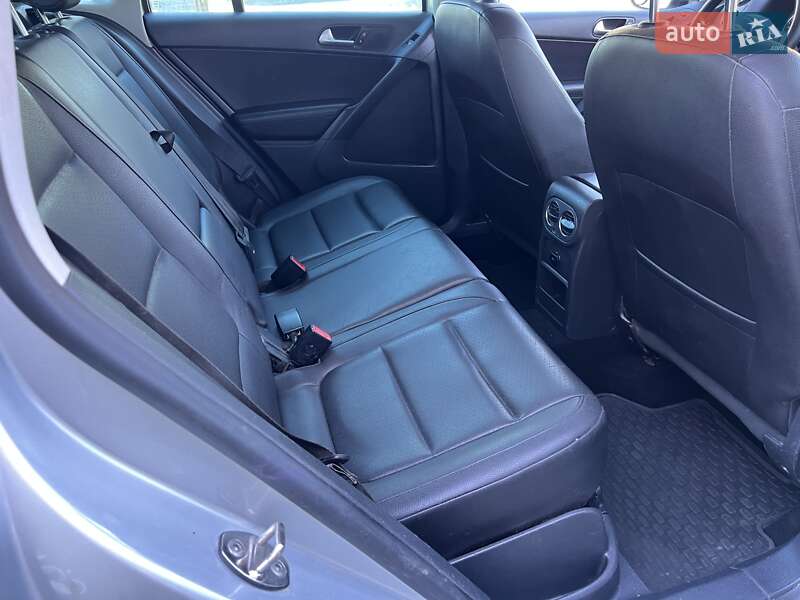 Внедорожник / Кроссовер Volkswagen Tiguan 2012 в Киеве