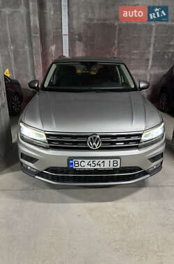 Позашляховик / Кросовер Volkswagen Tiguan 2019 в Львові