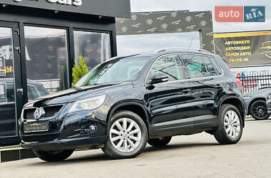 Внедорожник / Кроссовер Volkswagen Tiguan 2011 в Харькове