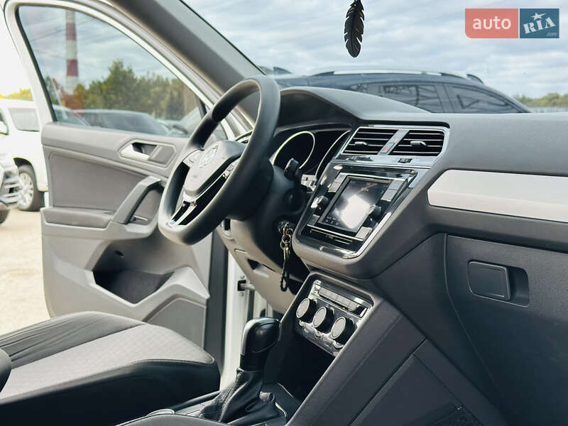 Внедорожник / Кроссовер Volkswagen Tiguan 2018 в Харькове фото 25 Внедорожник / Кроссовер Volkswagen Tiguan 2018 в Харькове