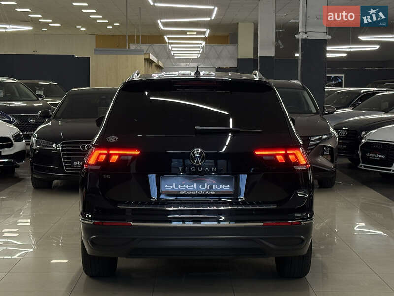 Внедорожник / Кроссовер Volkswagen Tiguan 2022 в Николаеве