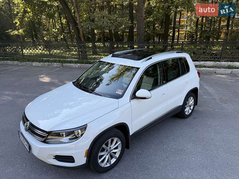 Внедорожник / Кроссовер Volkswagen Tiguan 2017 в Хмельнике фото 2 Внедорожник / Кроссовер Volkswagen Tiguan 2017 в Хмельнике