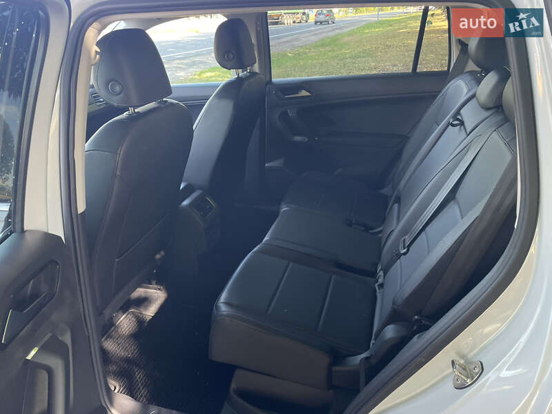 Внедорожник / Кроссовер Volkswagen Tiguan 2018 в Владимире