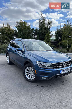 Позашляховик / Кросовер Volkswagen Tiguan 2017 в Кропивницькому