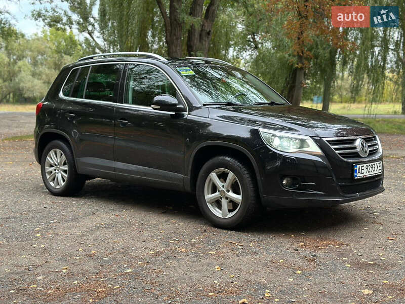 Позашляховик / Кросовер Volkswagen Tiguan 2009 в Києві