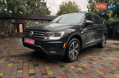 Внедорожник / Кроссовер Volkswagen Tiguan 2018 в Хмельницком