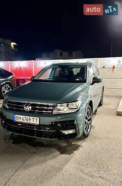 Внедорожник / Кроссовер Volkswagen Tiguan 2020 в Одессе