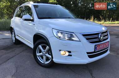 Внедорожник / Кроссовер Volkswagen Tiguan 2011 в Житомире