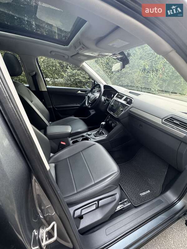 Внедорожник / Кроссовер Volkswagen Tiguan 2018 в Днепре фото 12 Внедорожник / Кроссовер Volkswagen Tiguan 2018 в Днепре