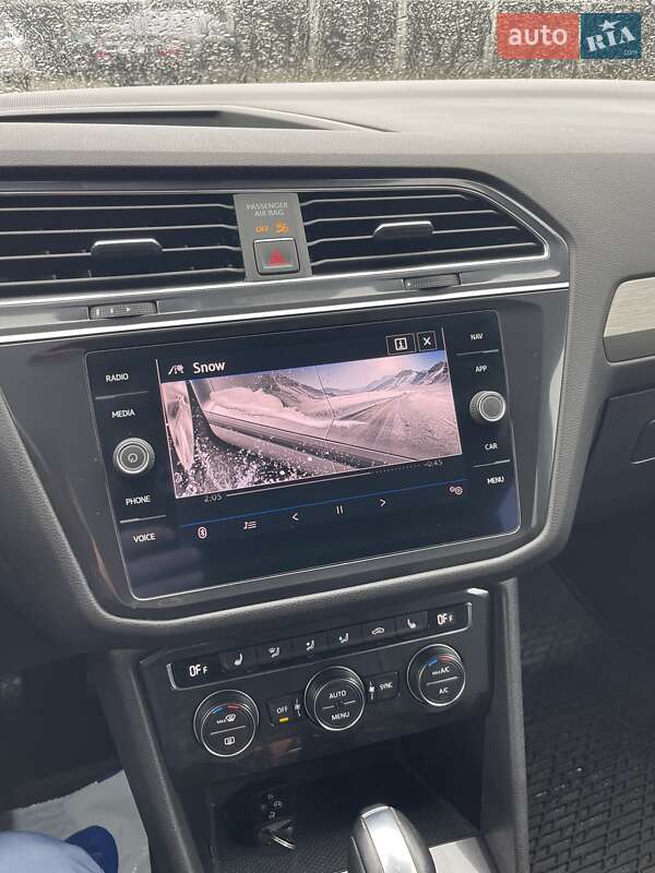 Позашляховик / Кросовер Volkswagen Tiguan 2017 в Львові
