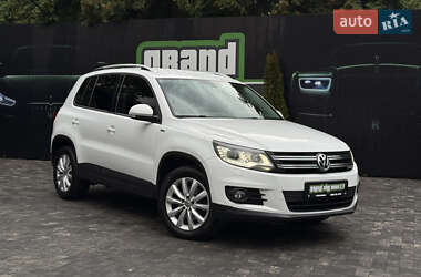 Позашляховик / Кросовер Volkswagen Tiguan 2016 в Києві