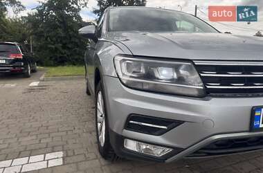 Внедорожник / Кроссовер Volkswagen Tiguan 2019 в Львове