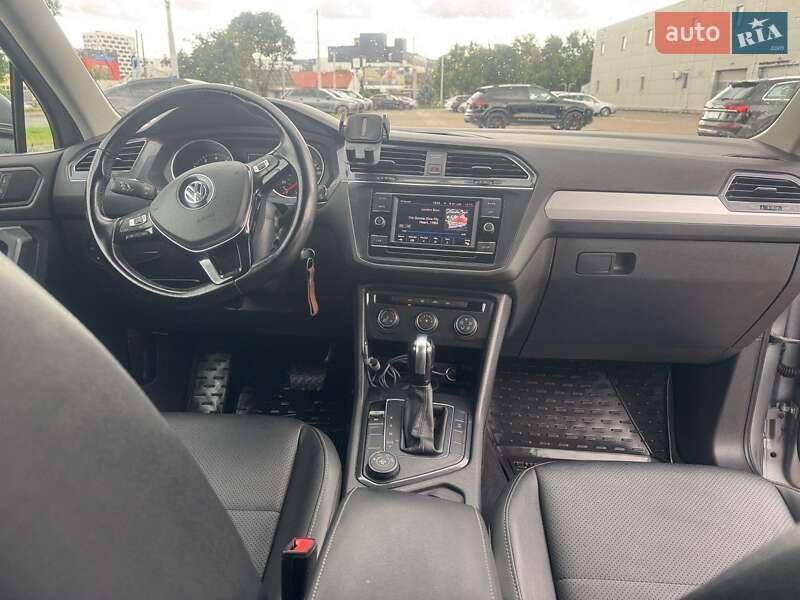 Внедорожник / Кроссовер Volkswagen Tiguan 2019 в Львове