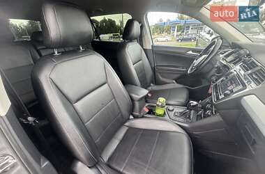 Внедорожник / Кроссовер Volkswagen Tiguan 2019 в 