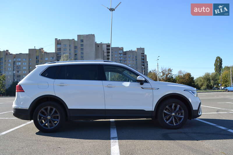 Внедорожник / Кроссовер Volkswagen Tiguan 2022 в Киеве фото 3 Внедорожник / Кроссовер Volkswagen Tiguan 2022 в Киеве