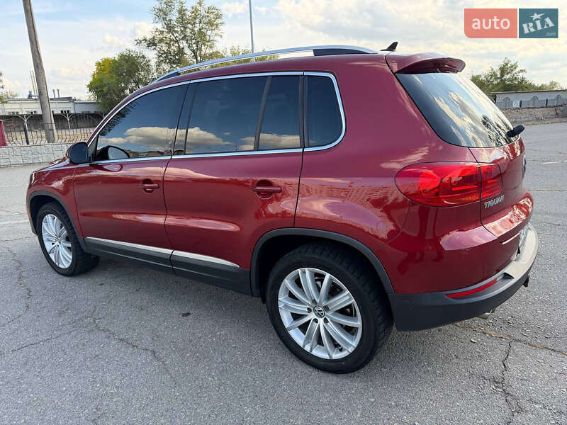 Внедорожник / Кроссовер Volkswagen Tiguan 2012 в Запорожье фото 6 Внедорожник / Кроссовер Volkswagen Tiguan 2012 в Запорожье