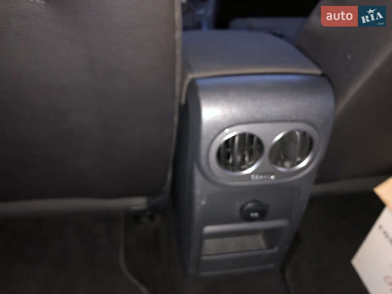 Внедорожник / Кроссовер Volkswagen Tiguan 2015 в Львове