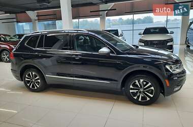 Внедорожник / Кроссовер Volkswagen Tiguan 2020 в Хмельницком