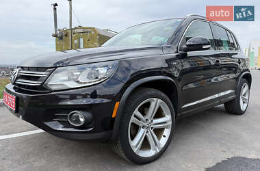 Внедорожник / Кроссовер Volkswagen Tiguan 2015 в Ровно