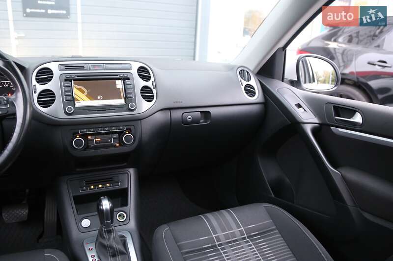 Внедорожник / Кроссовер Volkswagen Tiguan 2015 в Киеве фото 13 Внедорожник / Кроссовер Volkswagen Tiguan 2015 в Киеве