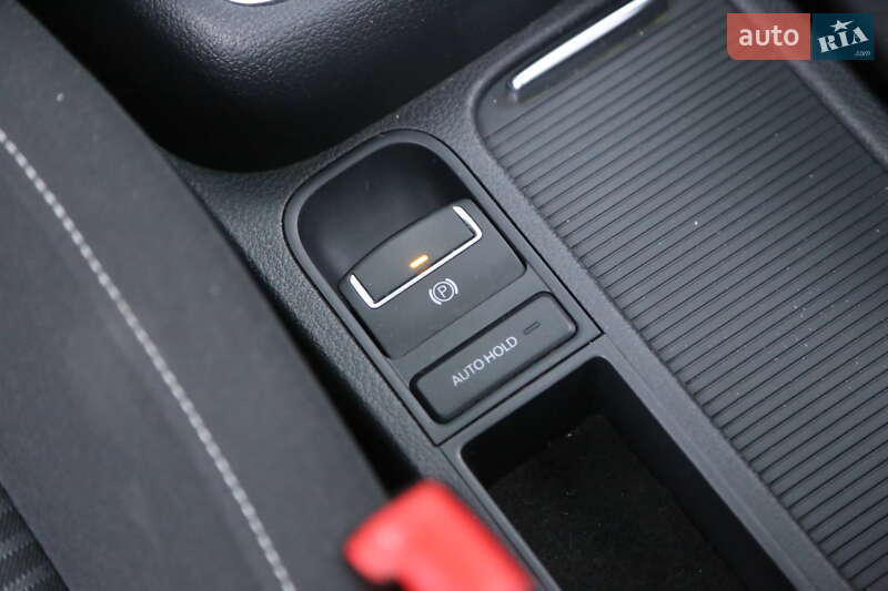 Внедорожник / Кроссовер Volkswagen Tiguan 2015 в Киеве фото 23 Внедорожник / Кроссовер Volkswagen Tiguan 2015 в Киеве