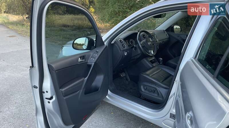 Позашляховик / Кросовер Volkswagen Tiguan 2017 в Києві