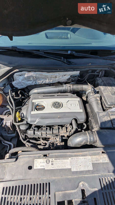 Внедорожник / Кроссовер Volkswagen Tiguan 2012 в Ивано-Франковске