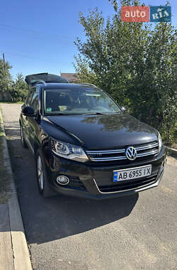 Внедорожник / Кроссовер Volkswagen Tiguan 2012 в Баре