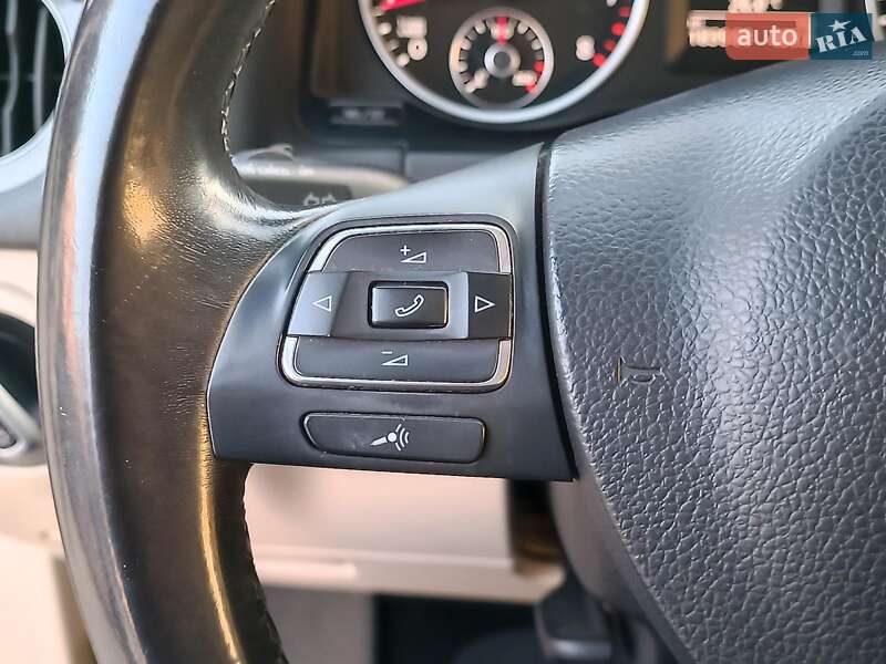 Внедорожник / Кроссовер Volkswagen Tiguan 2012 в Харькове