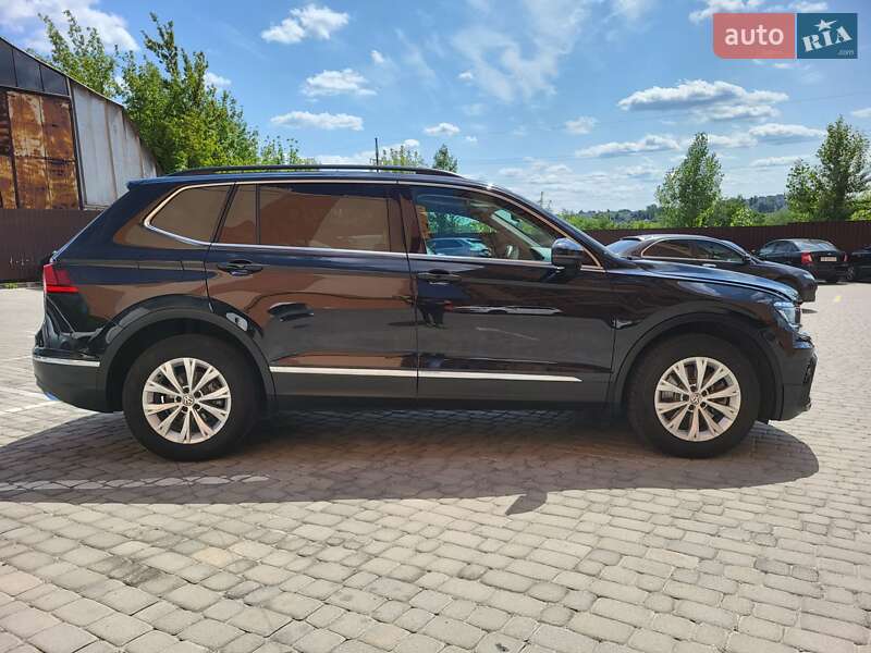 Внедорожник / Кроссовер Volkswagen Tiguan 2018 в Днепре