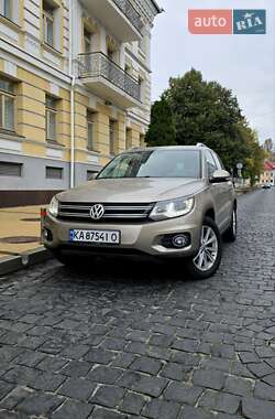 Внедорожник / Кроссовер Volkswagen Tiguan 2014 в Киеве