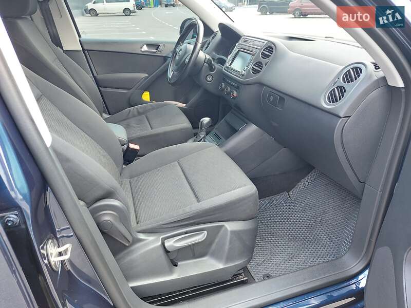 Внедорожник / Кроссовер Volkswagen Tiguan 2015 в Киеве