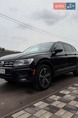 Позашляховик / Кросовер Volkswagen Tiguan 2018 в Львові