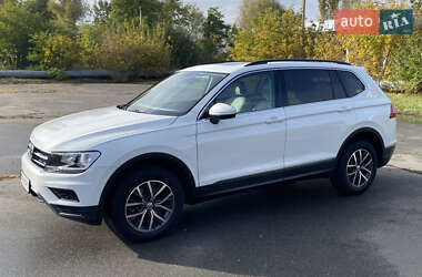 Внедорожник / Кроссовер Volkswagen Tiguan 2020 в Киеве