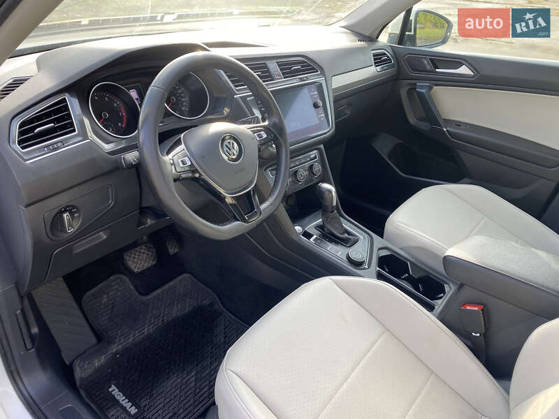 Позашляховик / Кросовер Volkswagen Tiguan 2020 в Києві фото 10 Позашляховик / Кросовер Volkswagen Tiguan 2020 в Києві