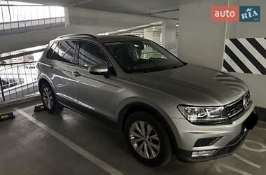 Внедорожник / Кроссовер Volkswagen Tiguan 2017 в Киеве