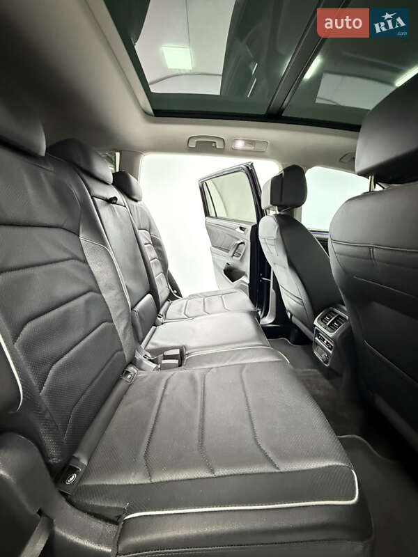 Внедорожник / Кроссовер Volkswagen Tiguan 2022 в Одессе