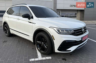 Внедорожник / Кроссовер Volkswagen Tiguan 2023 в Львове