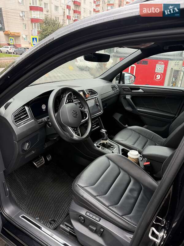 Внедорожник / Кроссовер Volkswagen Tiguan 2023 в Хмельницком