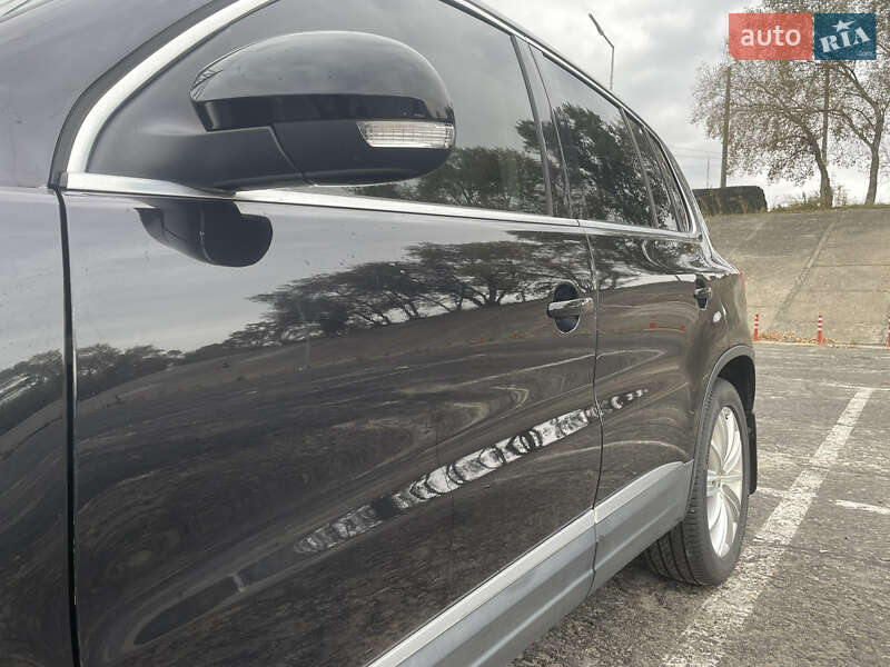 Внедорожник / Кроссовер Volkswagen Tiguan 2013 в Киеве