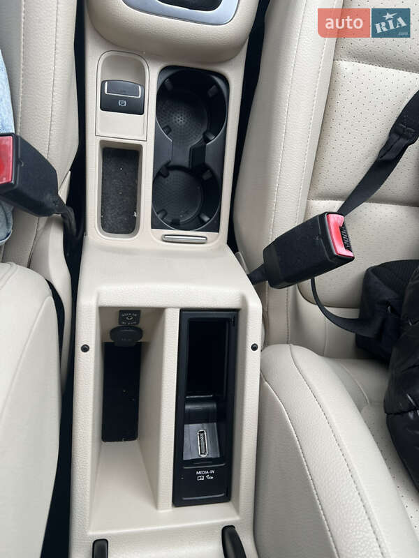 Внедорожник / Кроссовер Volkswagen Tiguan 2013 в Киеве