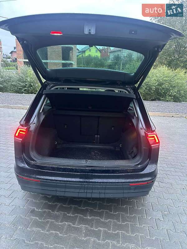 Позашляховик / Кросовер Volkswagen Tiguan 2019 в Львові