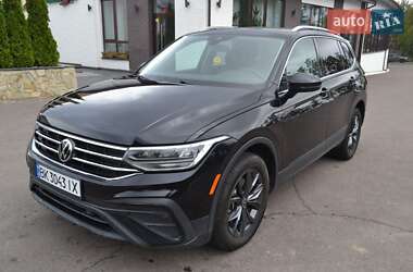 Внедорожник / Кроссовер Volkswagen Tiguan 2022 в Ровно