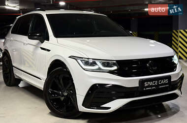 Внедорожник / Кроссовер Volkswagen Tiguan 2023 в Киеве