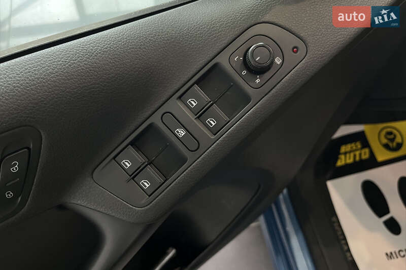 Внедорожник / Кроссовер Volkswagen Tiguan 2016 в Шептицькому