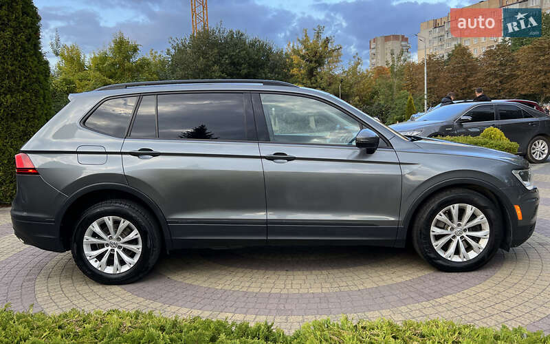 Внедорожник / Кроссовер Volkswagen Tiguan 2018 в Львове